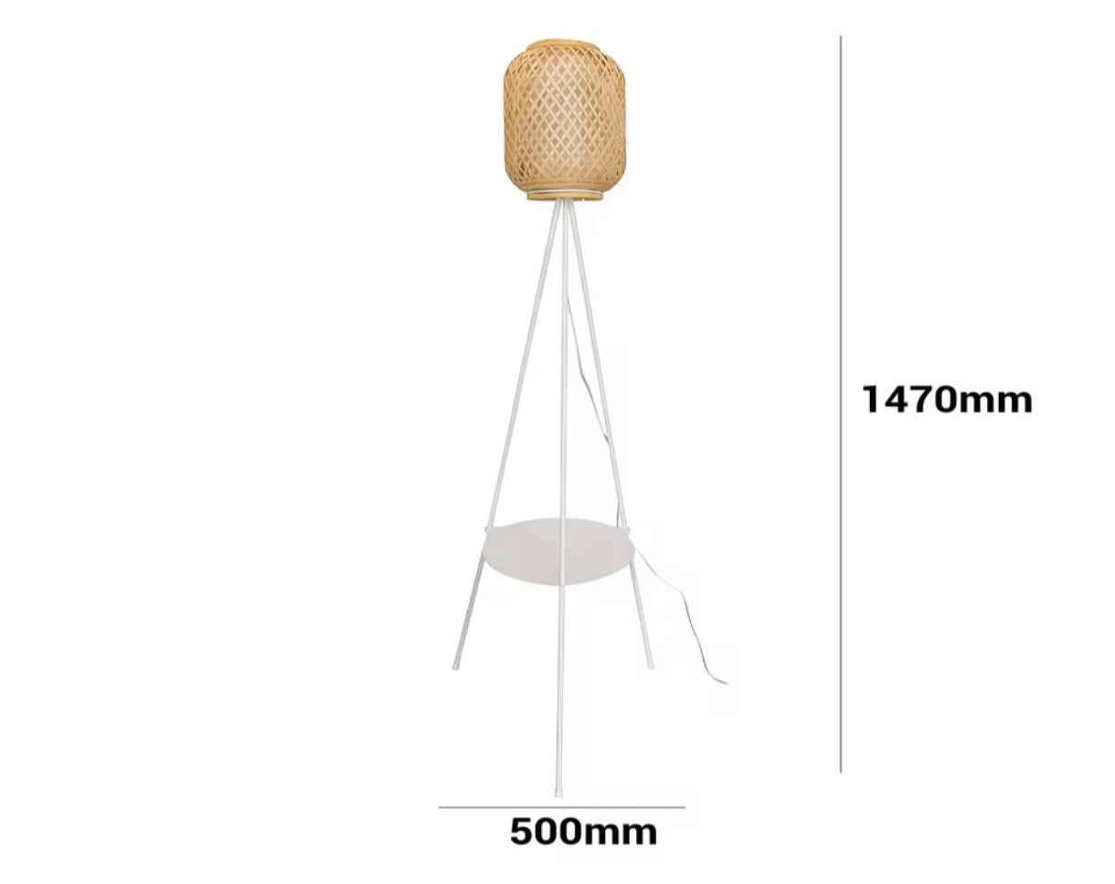 Lámpara de pie bambú con mesita