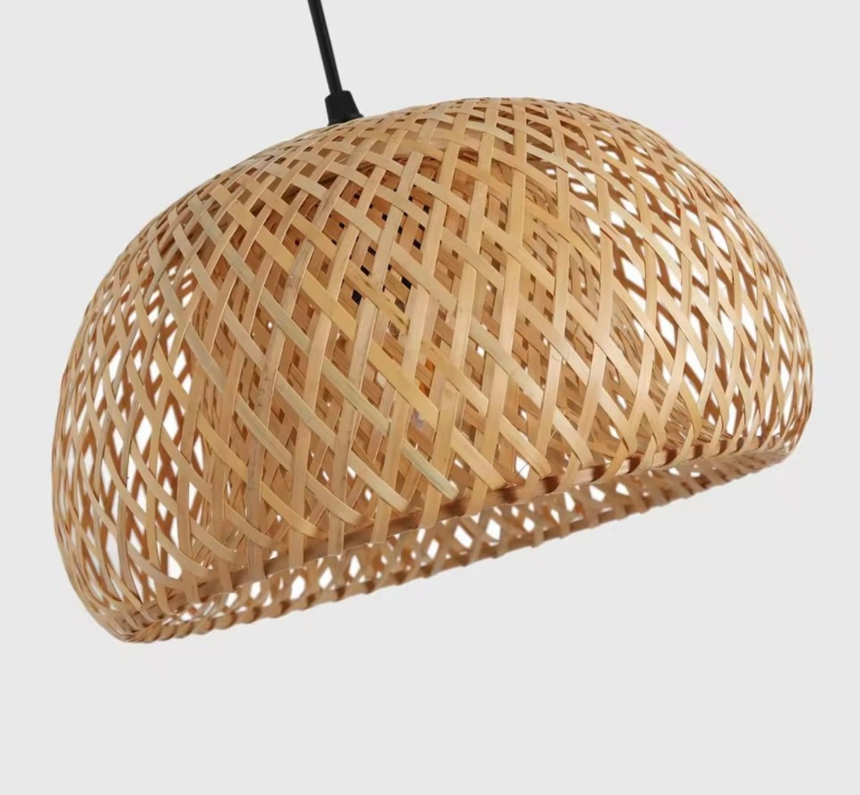 Lampara de pie de mimbre